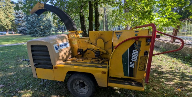 OGŁOSZENIE O SPRZEDAŻY MASZYN I URZĄDZEŃ 
